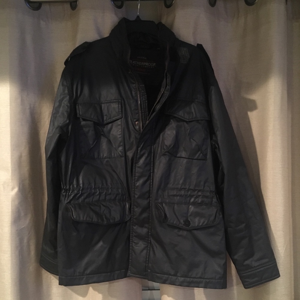 Black Weatherproof brand coat. Size large.
